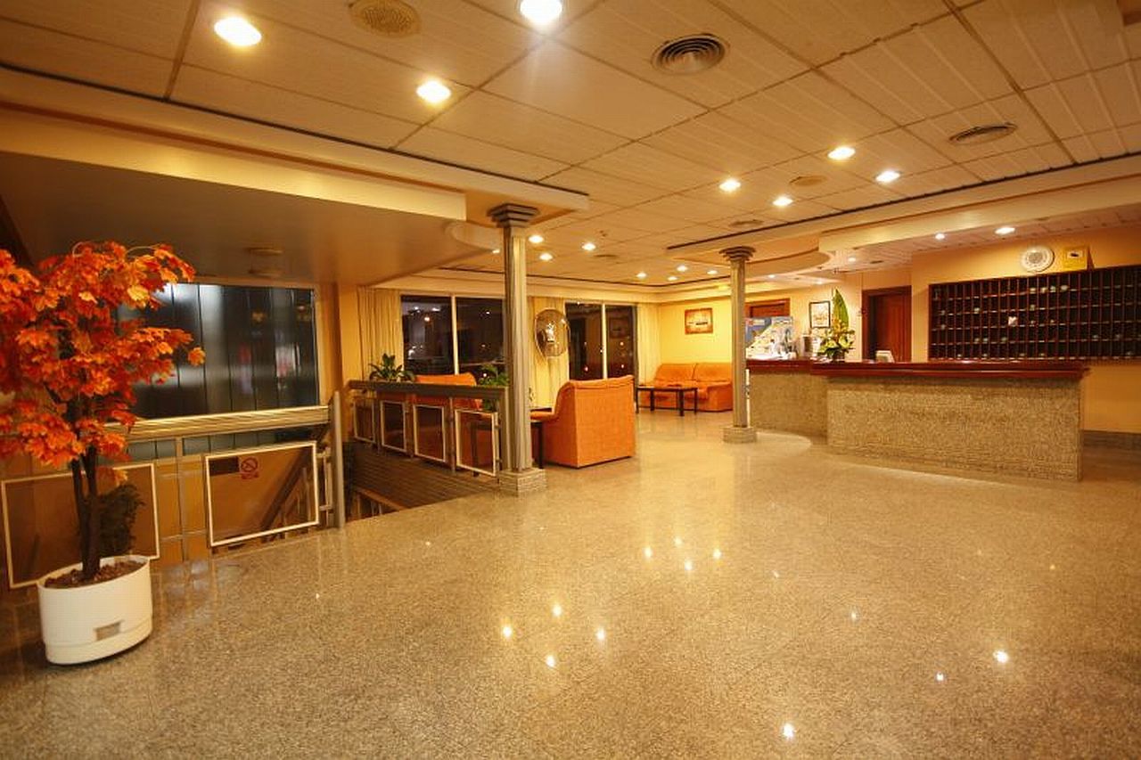 Hotel Perla Benidorm Luaran gambar