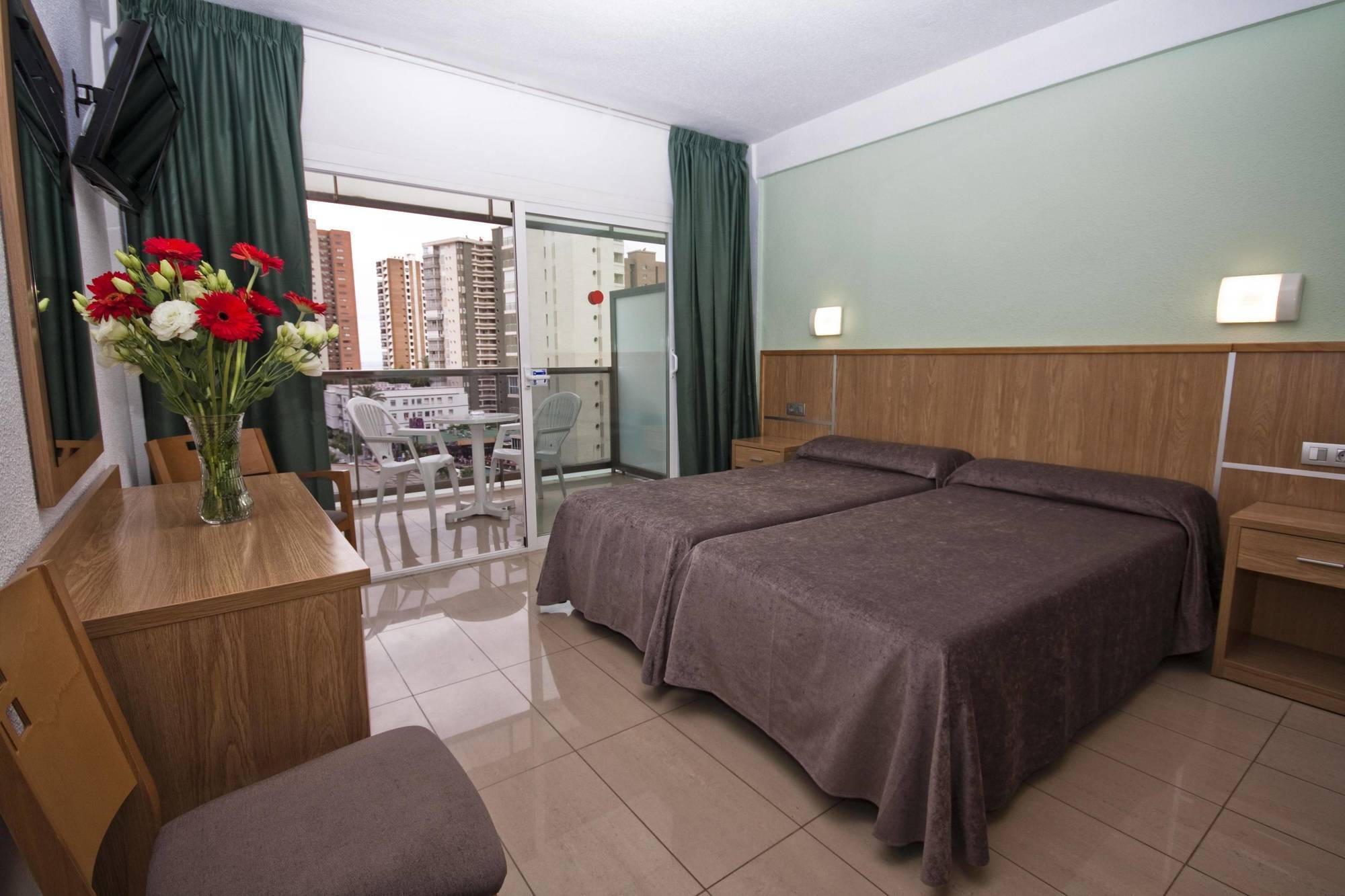 Hotel Perla Benidorm Luaran gambar