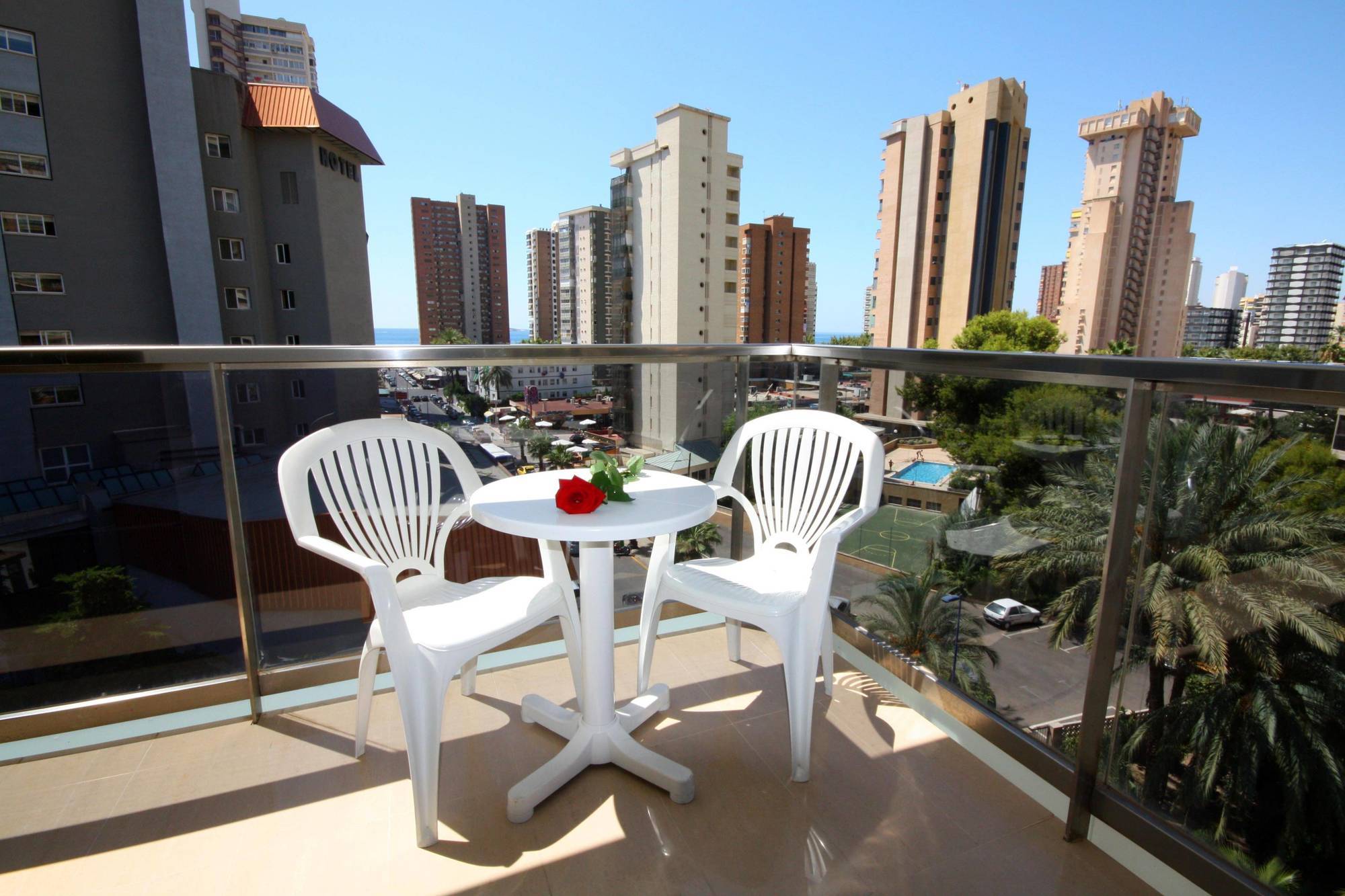 Hotel Perla Benidorm Luaran gambar