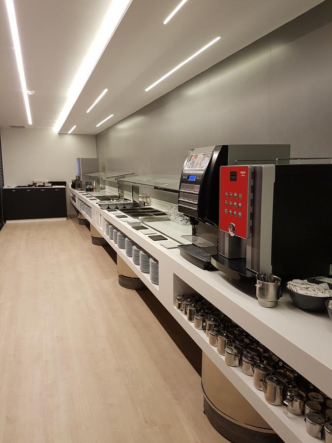 Hotel Perla Benidorm Luaran gambar